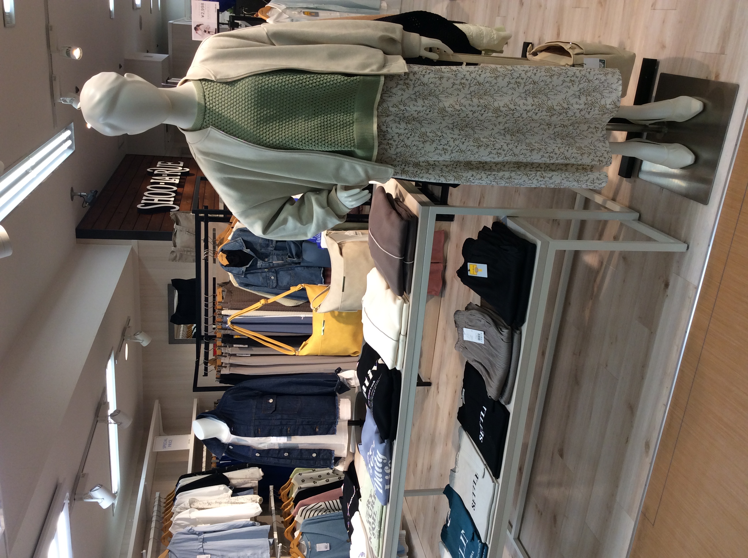 【SHOO･LA･RUE】シューラルー